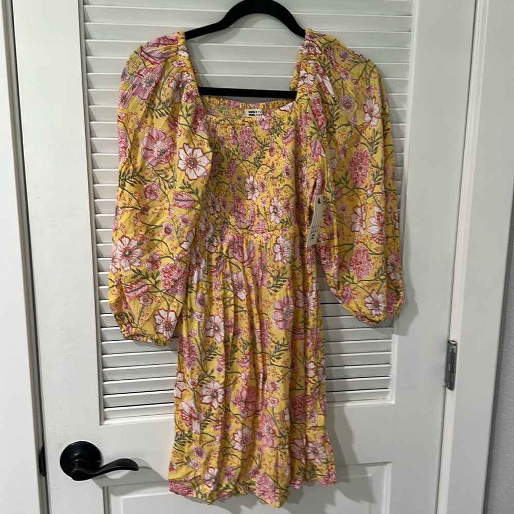 Yellow billabong dress